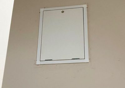 Vertical wall access ladder hatch. Supreme Vertical